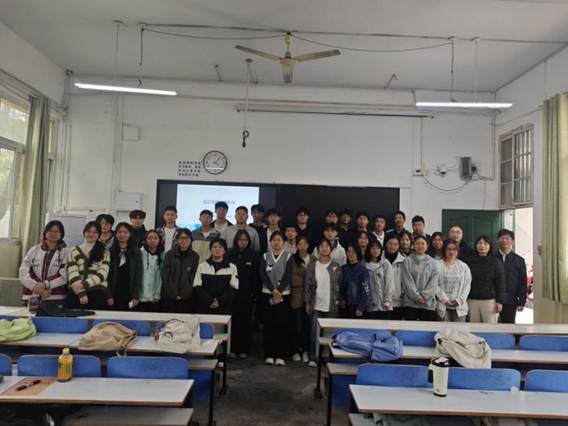 c782297fe83bc888566a30b3e0f351cc